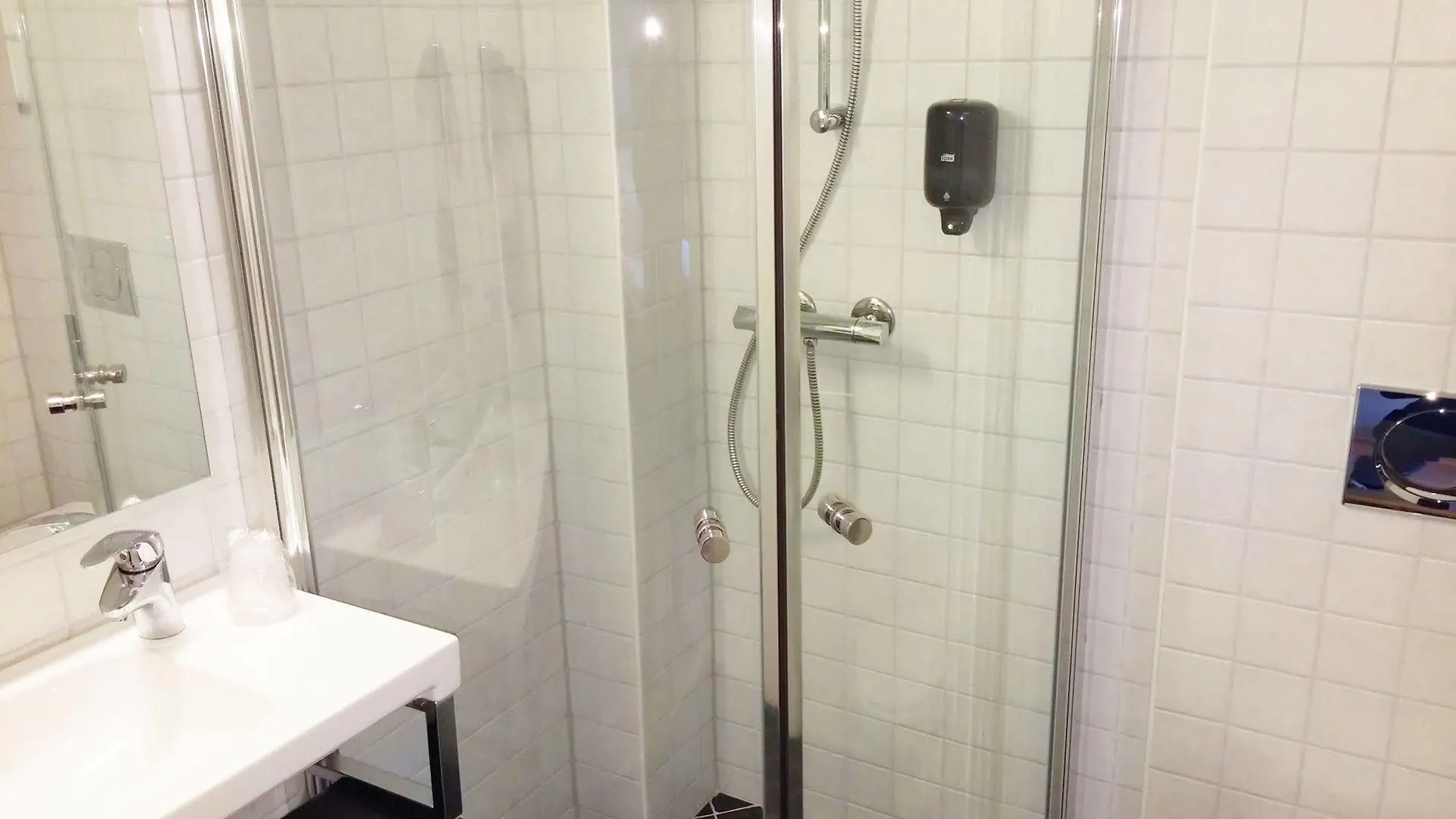 Basic Hotel Bergen 2*,  Norway